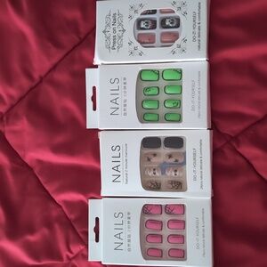 Press on nails Halloween lot 4 sets